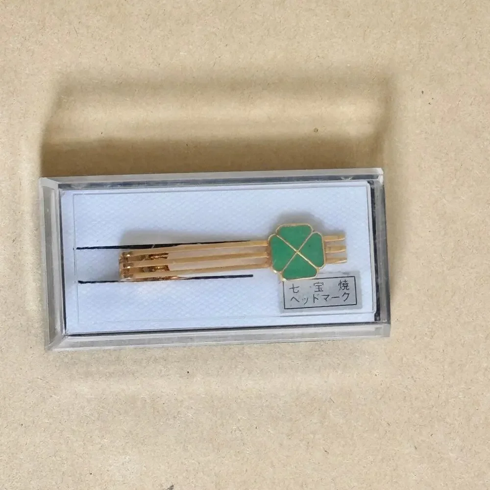 Vintage Japanese Railway Collectible Cloisonne Tie Clip JNR Green Car Mark